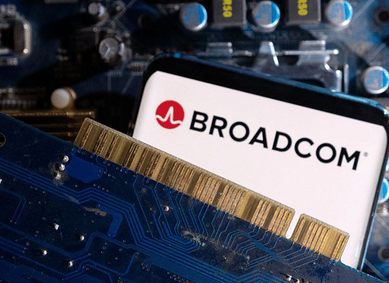 Broadcom: Slibný růst v oblasti AI, ale pokles v širokopásmovém segmentu