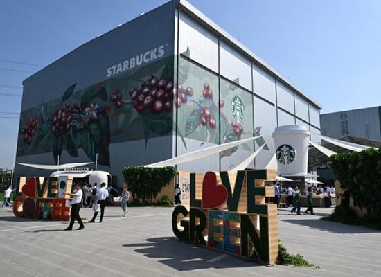 Starbucks bije oczekiwania po wynikach za 3 kwartał