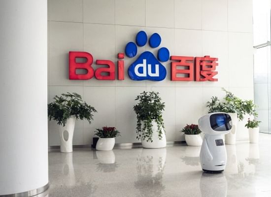 Ernie Bot od Baidu osiągnął ponad 100 milionów użytkowników: eksperci radzą inwestować w chińskiego giganta.