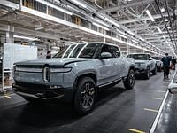 Rivian's production growth: a stock opportunity or a warning for investors?