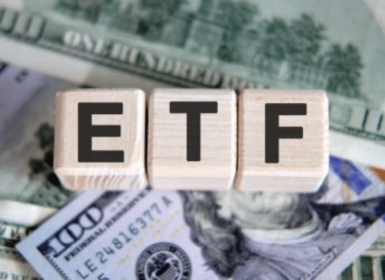 Long-term mystery: Accumulation or distribution ETFs? Which to choose?