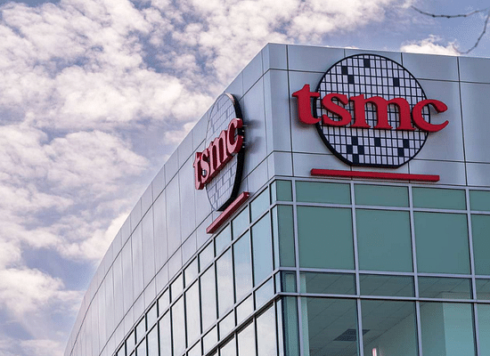 Mocny lipiec potwierdza dominację TSMC