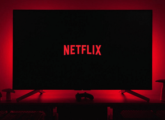 Netflix šokuje fanoušky: Co plánuje na Štědrý Den?