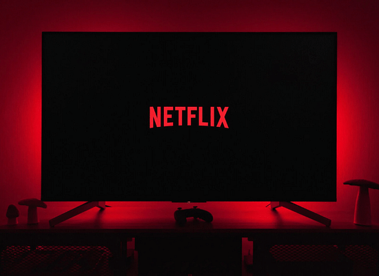 Netflix surprises the markets: skyrocketing sales, record profits and millions of new users