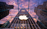 Apple breaks away from AI-led tech chaos as Nasdaq correlation hits 20-year low