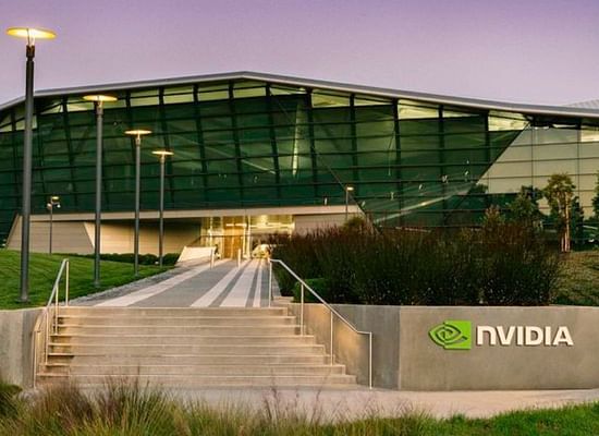 Nvidia prześcignęła Alphabet pod względem wartości rynkowej i jest obecnie trzecią co do wielkości firmą.