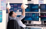 Retailový investor analytikem: Příběh zkušeného eToro investora, který nakupuje akcie 50 % ve slevě