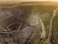 Těžební svět se obrací na saúdské bohatství pro dodávky kritických kovů.