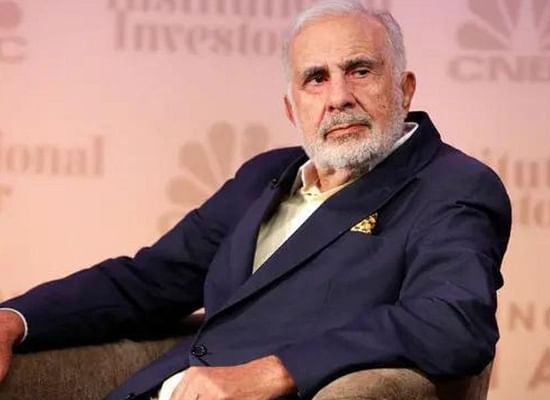 Carl Icahn announces stake in JetBlue and shares soar 20%