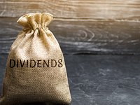 2 dividendové akcie pod 10 USD s minimálně 10 % dividendovým výnosem
